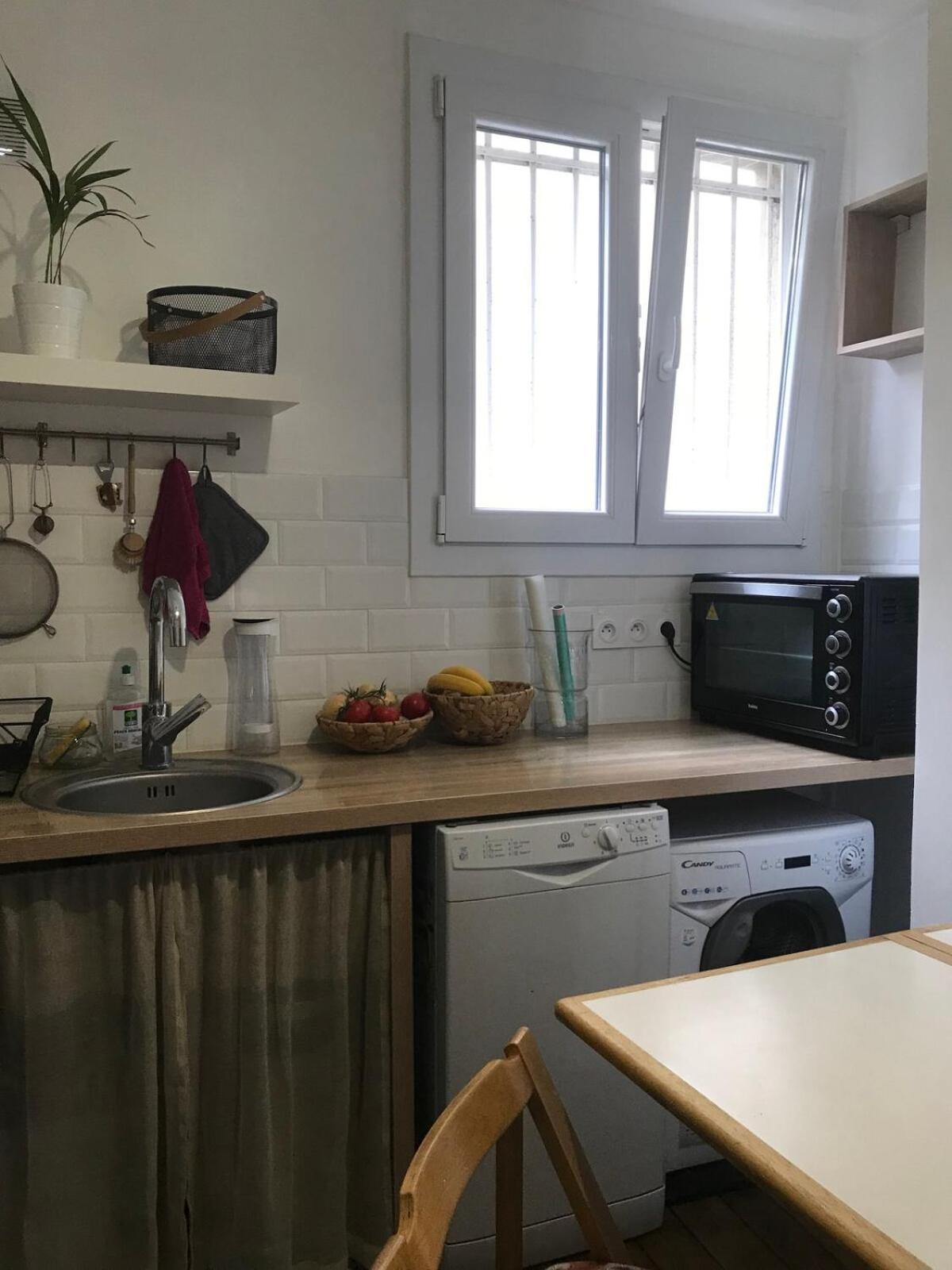 Appartement Charming 3-room Apartment, Center Parijs